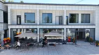 Honeypot Homestay Hotels in Nilka County