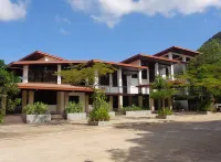 Fernvale Leisure Club and Resort Hotel di 