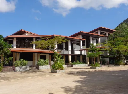 Fernvale Leisure Club and Resort