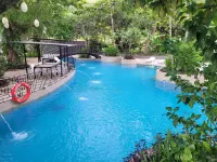 Fernvale Leisure Club and Resort - Pool