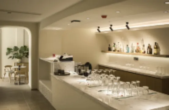 青亭·裏院酒店（青島棧橋中山路地鐵站店）