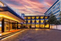 Laohekou Wutong Hotel