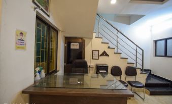 Hotel Keshav Residency