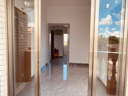 Xian xiong Homestay Отели рядом с достопримечательностью «Southeast Asian Folklore Garden of Overseas Chinese»