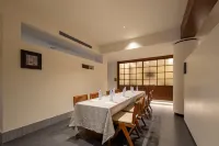 Sitting and Forgetting Mountain Homestay