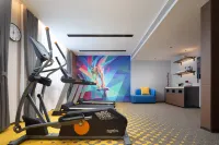 Hampton by Hilton Zhangye West Railway Station - С тренажерным залом