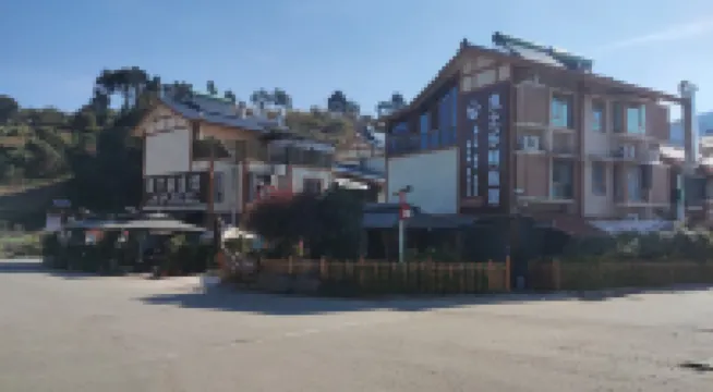Xinqiyuan Chinese Inn