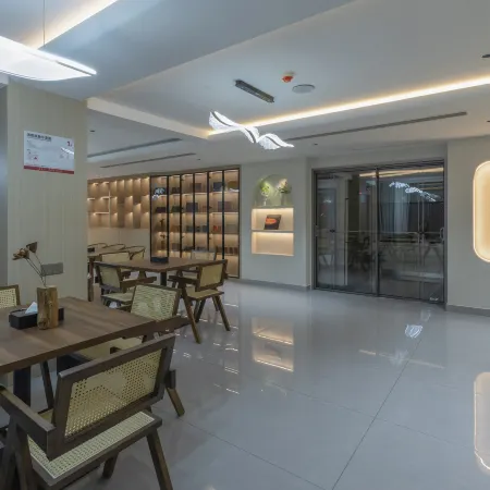 Jianxiyan · Hot Spring Panoramic Homestay (Xijiang Qianhu Miao Village)