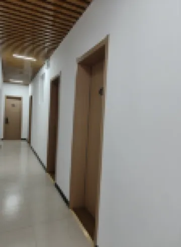 Xinyang Yuelai Inn