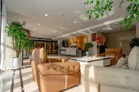 Zhangxian Donghui Hotel