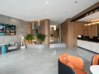 藝龍瑞雲飯店（張掖西站鐘鼓樓店）