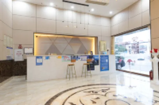 白鯨電競酒店（清遠城市廣場萬達廣場店）