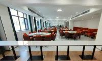 Xiado Hotel Hotels in Alashankou
