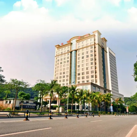 Ruijing Hotel on Hailing Island (Dajiaowan Branch)