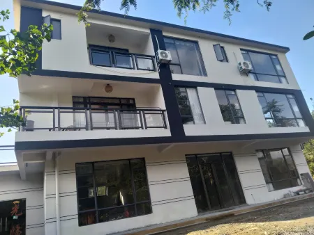 Water Manor Inn Отели рядом с достопримечательностью «Guangdong First Peak Resort»