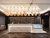 Yilong International Hotel  (Shenyang  Qingnian Street Jinlang Plaza) 瀋陽科学宮周辺のホテル