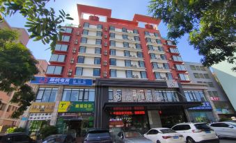 Luban esports hotel (Haikou Meiyuan Road No.4 Middle School Branch)