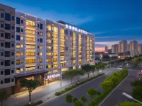 逸海假日酒店(汕頭文光塔東山生活廣場店) 鄰近小北巖的酒店