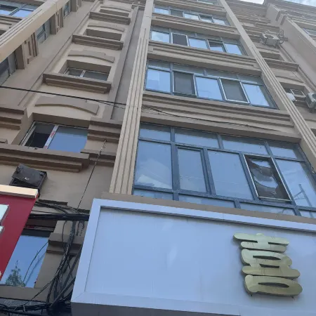 Feifan Homestay (Central Avenue Metro Station Branch)