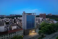 Huancheng Hotel (Hubei University of Science and Technology Branch)