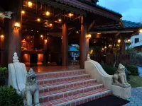 Baan Karonburi Resort Hotels near Karon Beach