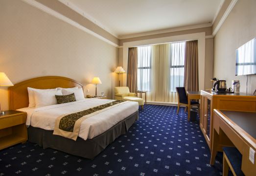 로열 출란 세렘반 이미지