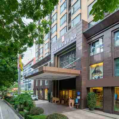 百盛達麗呈睿軒飯店(佛山千燈湖店) Hotel Exterior