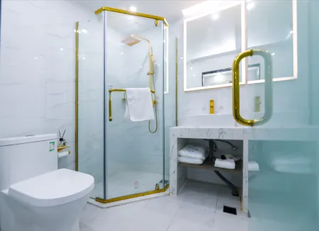 7 Days Premium Hotel (Beijing Communication University Shuangqiao Subway Station Wanda Branch)