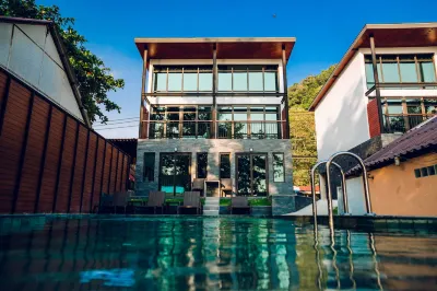 15 Palms Beach Resort Hotels near Wat Klong Son