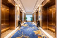 Shizhen Peace Hotel (Fushun Beihu No. 1 Store)