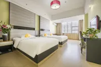 精品假日大飯店（北海大潤發高鐵站店）