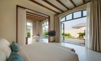 FLC Luxury Resort Samson