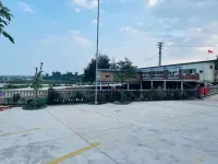 Dongxing Haihu Lvjingyuan Homestay