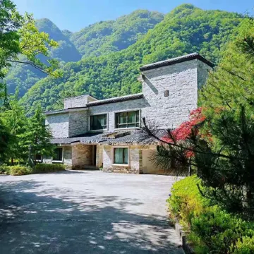 Jinyuan Pangu Mountain Villa
