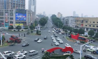 Jiuguang Dingsheng Hotel (Changde Qiaonan Market Jiuguang)