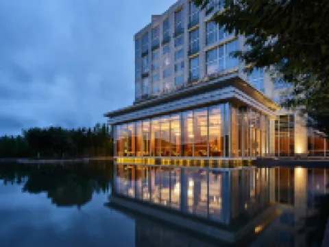 HUALUXE Hotels and Resorts NINGBO HARBOR CITY Hotels in Beilun Port Area