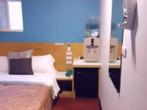 Yung Feng Hotel Hotels in Keelung