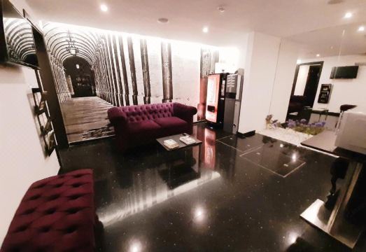 시티 아파트먼트