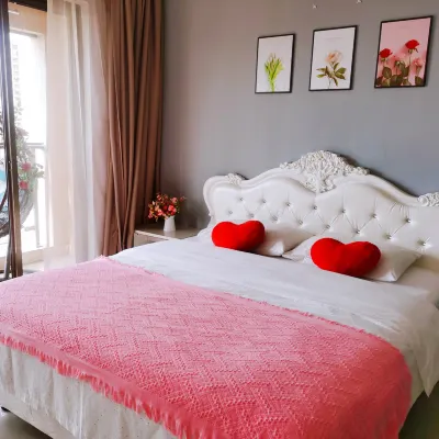 Baisong Apartment (Beihai Ningchuncheng Railway Station) Hotels near Oceanorama