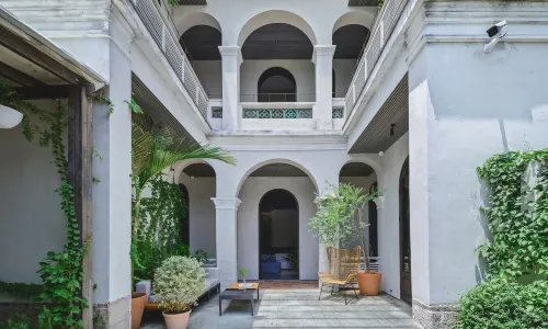 Lingjing Anhai Hotel