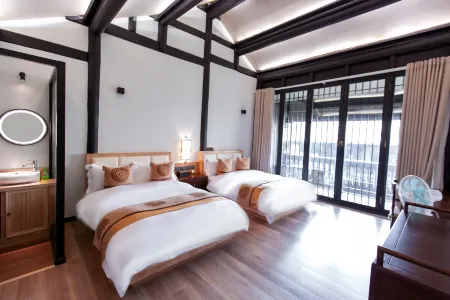 Yunshang Jiangnan Inn