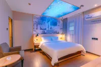Qingmu Chain Hotel (Ma'an Shandong Railway Station Hongxing Meikailong RT-Mart) - balcony