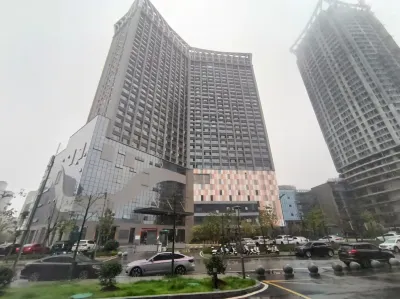 Banqiu Esports Hotel (Yingtan Civic Square Branch)