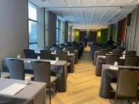 Feilong Hotel (Hefei Feixi High-tech Industrial Park Mingzhu Avenue Branch)