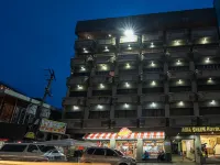 Asia Stars Hotel Hotel berhampiran Sagkahan Saint Rafael Church