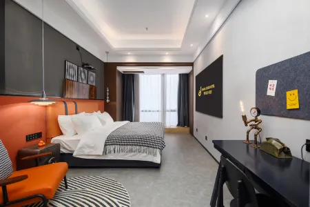 Banana Design Mansion