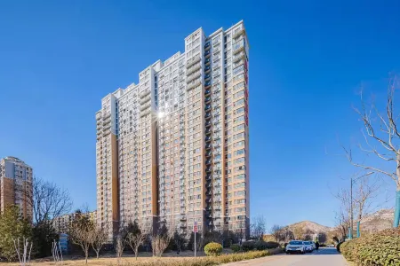 Time Station Homestay (Changqing University Town) Отели рядом с достопримечательностью «Qilu University of Technology Library»