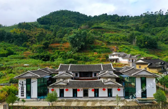 華安五鳳樓民宿