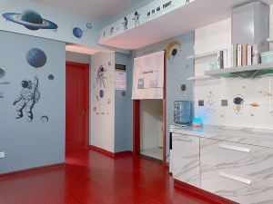 Hillman Space Capsule Youth Hostel (Taiyuan Street Store of Shenyang Station)