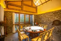 Qingcheng Mountain · Holiday Villa (Qingcheng Mountain High speed Railway Station Store)